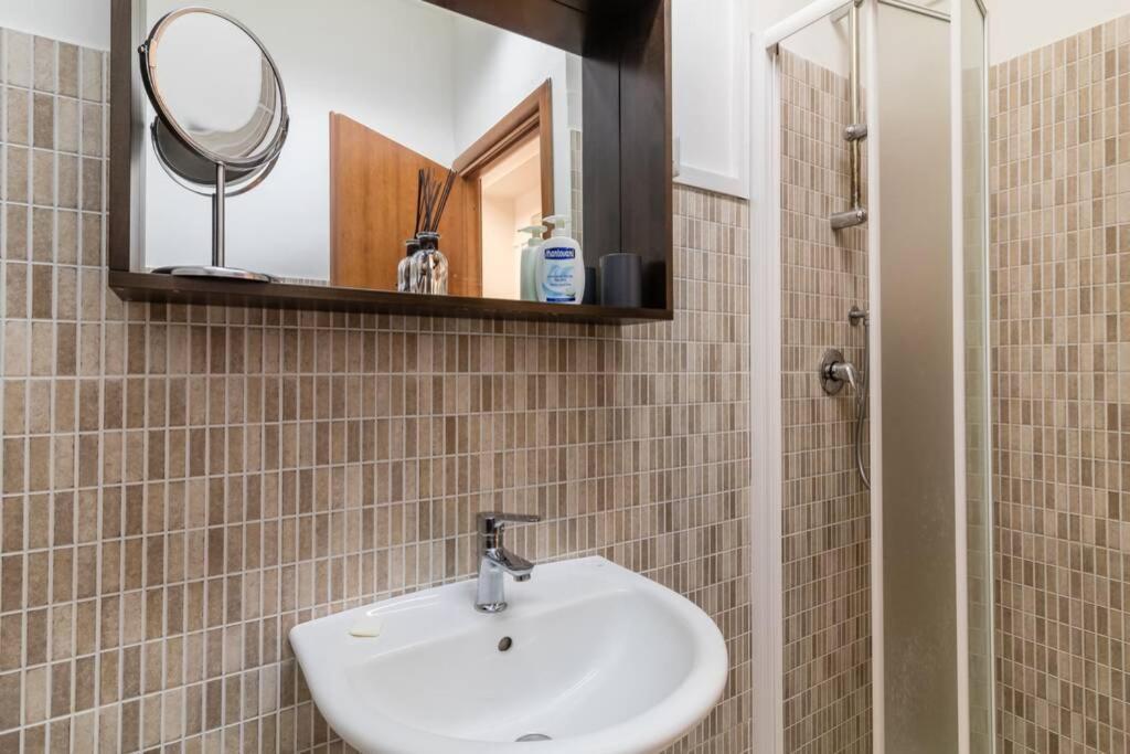 Melisurgo 39 - Studio Flat نابولي المظهر الخارجي الصورة